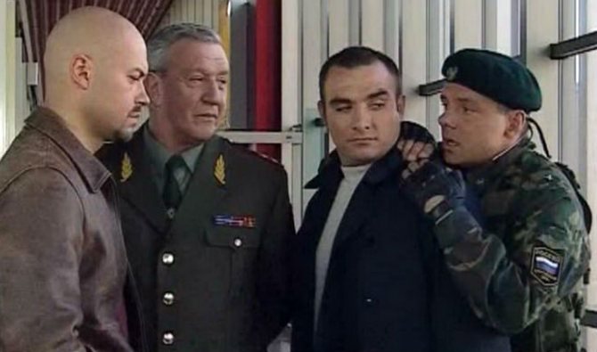 Кадр из сериала «Мужская работа»